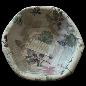 Longaberger vintage hexagon basket with liner and protector